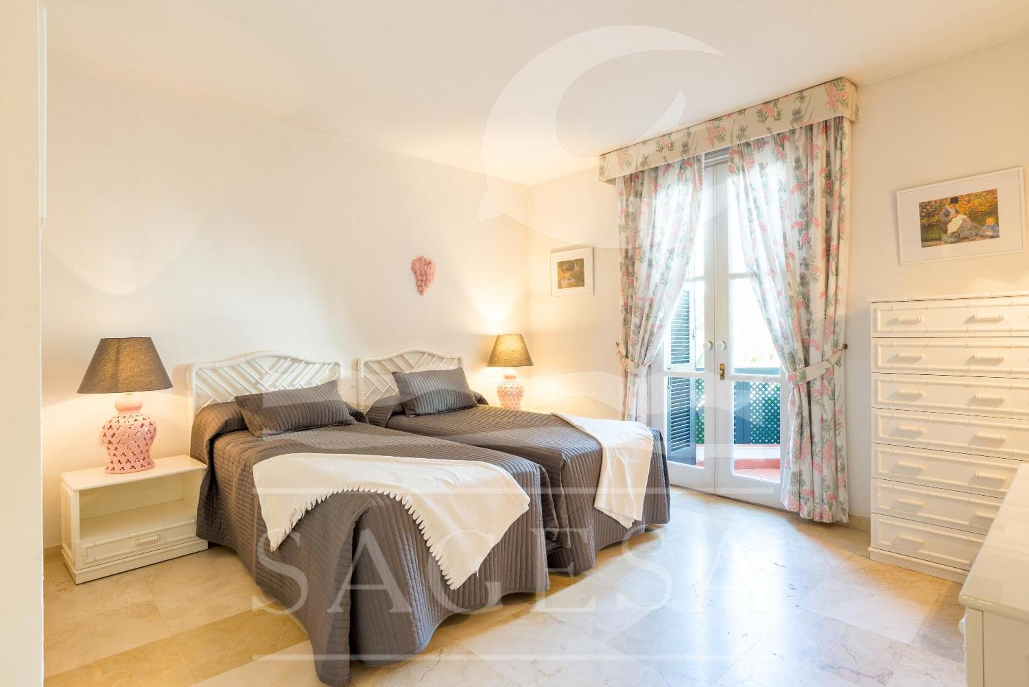 Jardines De Las Golondrinas Marbella Bagian luar foto